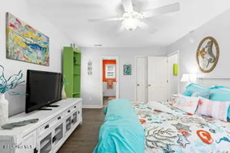 124 NE 15th Street Oak Island NC 28465