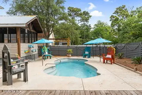 124 NE 15th Street Oak Island NC 28465