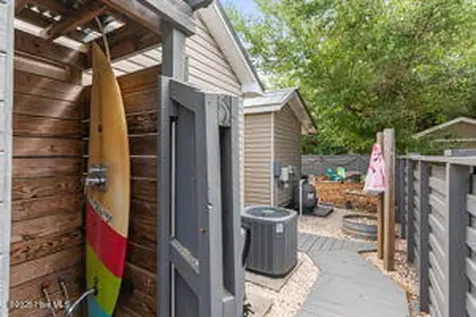 124 NE 15th Street Oak Island NC 28465