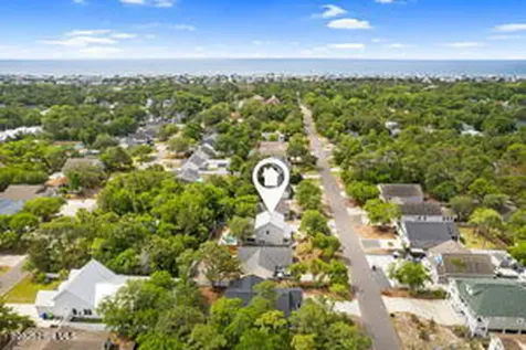 124 NE 15th Street Oak Island NC 28465