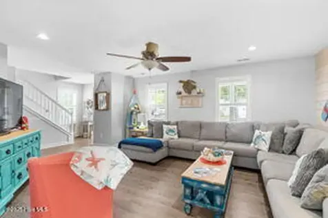 124 NE 15th Street Oak Island NC 28465