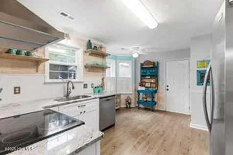 124 NE 15th Street Oak Island NC 28465