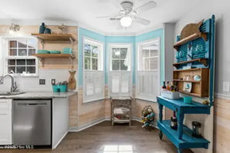 124 NE 15th Street Oak Island NC 28465