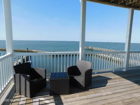 142 S Ferry Dock Road Harkers Island NC 28531