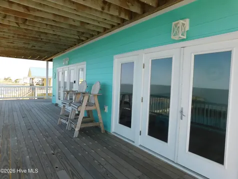 142 S Ferry Dock Road Harkers Island NC 28531