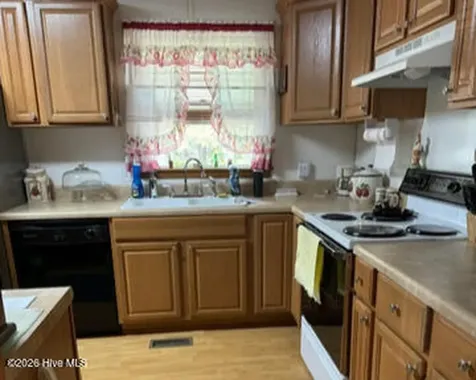 204 Lane Street Maxton NC 28364