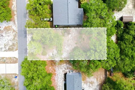 151 NW 6th Street Oak Island NC 28465