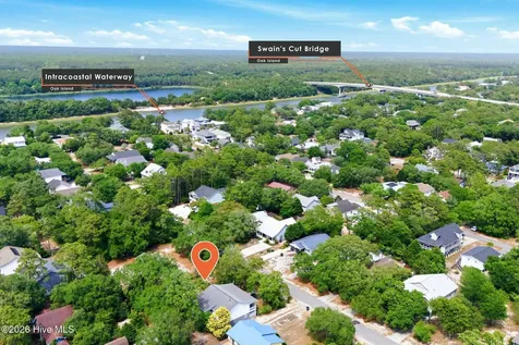 151 NW 6th Street Oak Island NC 28465