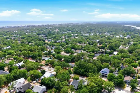 151 NW 6th Street Oak Island NC 28465
