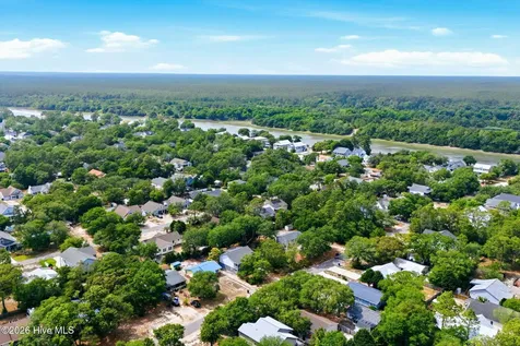 151 NW 6th Street Oak Island NC 28465