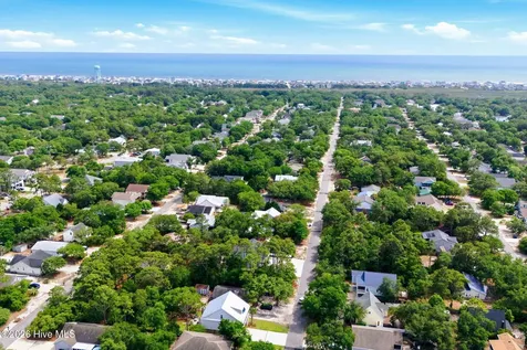 151 NW 6th Street Oak Island NC 28465