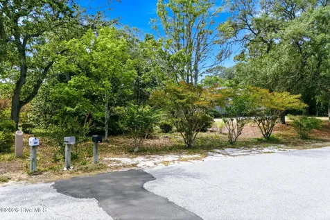 151 NW 6th Street Oak Island NC 28465