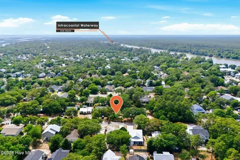 151 NW 6th Street Oak Island NC 28465