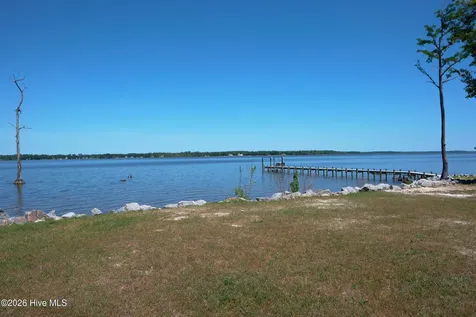 195 Mullet Bay Lane Hertford NC 27944