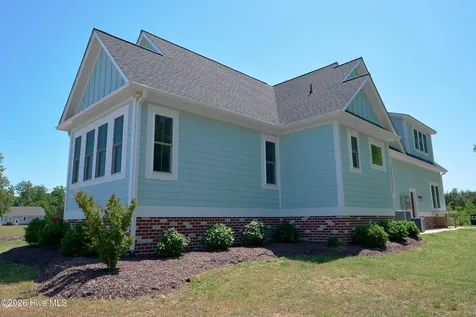 195 Mullet Bay Lane Hertford NC 27944