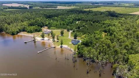 195 Mullet Bay Lane Hertford NC 27944