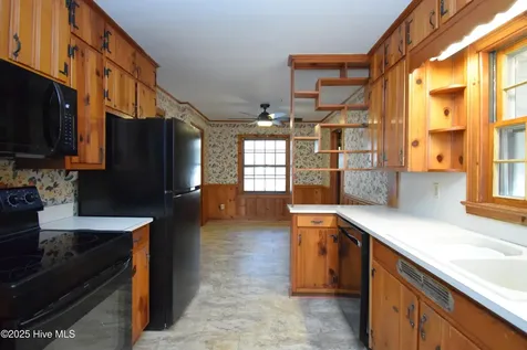 482 Snow Hill Street Ayden NC 28513