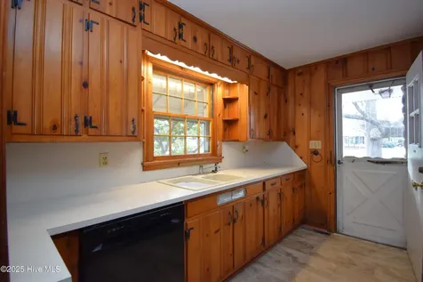 482 Snow Hill Street Ayden NC 28513