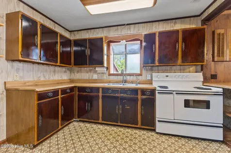 107 Dogwood Street Havelock NC 28532