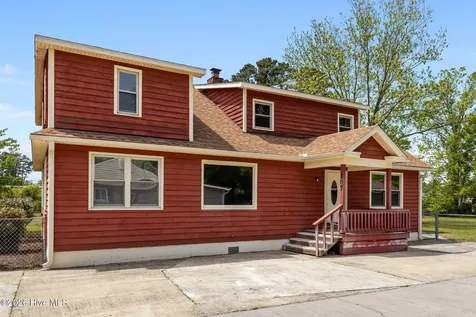 107 Dogwood Street Havelock NC 28532