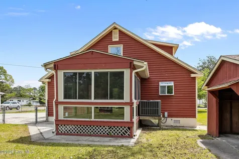 107 Dogwood Street Havelock NC 28532