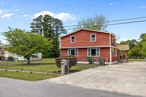 107 Dogwood Street Havelock NC 28532