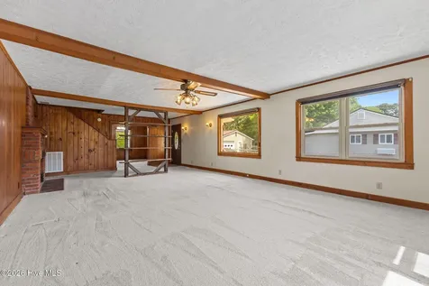 107 Dogwood Street Havelock NC 28532