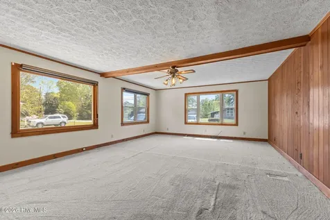 107 Dogwood Street Havelock NC 28532