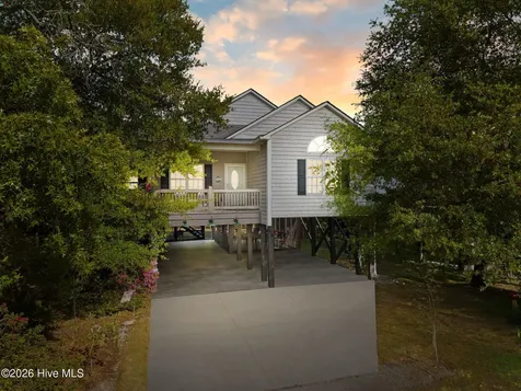 116 NW 2nd Street Oak Island NC 28465