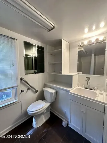114 Rhodes Avenue Windsor NC 27983