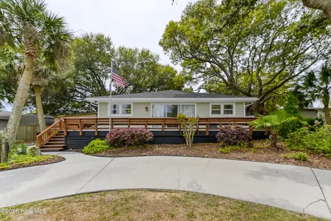 774 Driftwood Drive Hampstead NC 28443