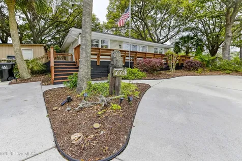 774 Driftwood Drive Hampstead NC 28443