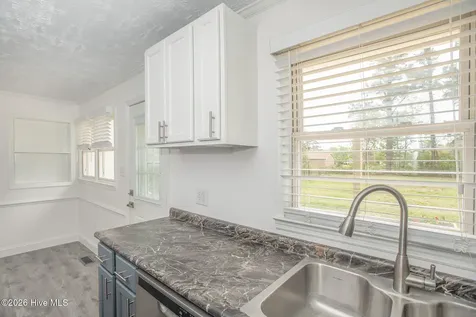 213 Russell Street Beaufort NC 28516