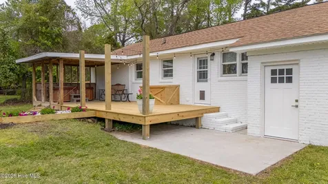 213 Russell Street Beaufort NC 28516