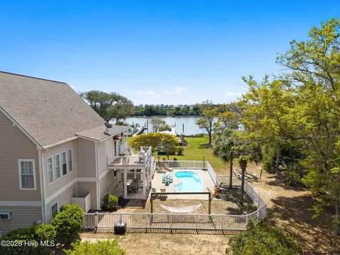 2829 Pirate Shores Drive SW Supply NC 28462