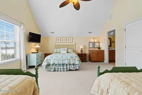 2829 Pirate Shores Drive SW Supply NC 28462