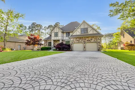 7000 Club House Drive New Bern NC 28562