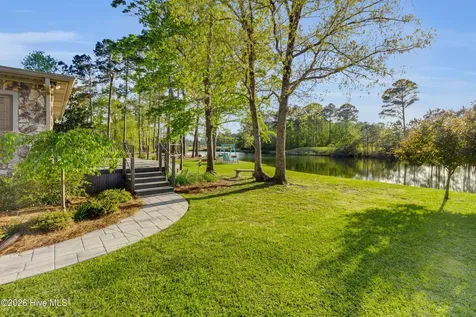 7000 Club House Drive New Bern NC 28562