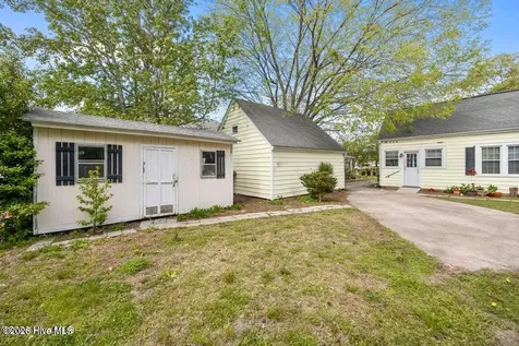 4159 East Horne Avenue Farmville NC 27828