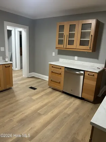 304 Dupont Circle Kinston NC 28501