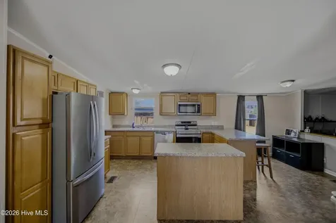 233 Castlebury Lane Hubert NC 28539