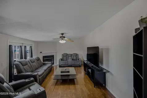 233 Castlebury Lane Hubert NC 28539