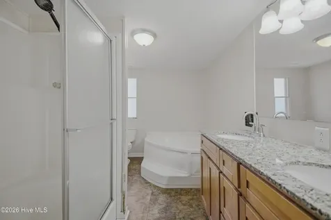 233 Castlebury Lane Hubert NC 28539