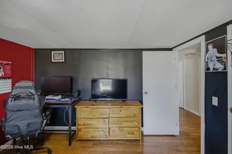 233 Castlebury Lane Hubert NC 28539