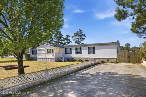 233 Castlebury Lane Hubert NC 28539
