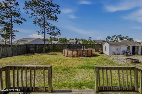 233 Castlebury Lane Hubert NC 28539