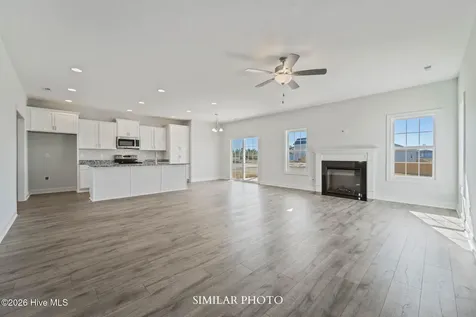 1844 Olde Towne Pointe Boulevard Jacksonville NC 28546