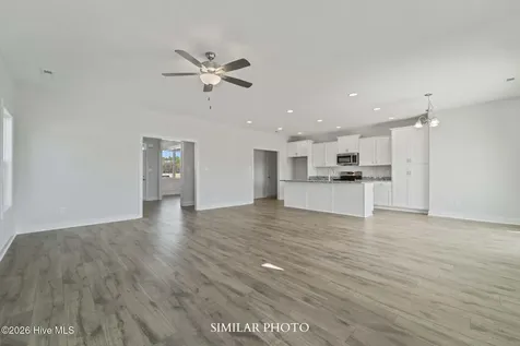 1844 Olde Towne Pointe Boulevard Jacksonville NC 28546