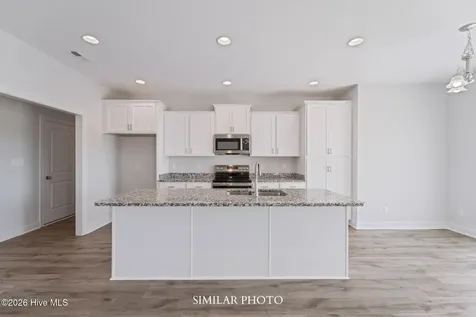 1844 Olde Towne Pointe Boulevard Jacksonville NC 28546