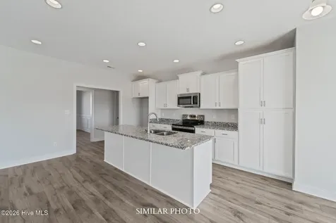 1844 Olde Towne Pointe Boulevard Jacksonville NC 28546